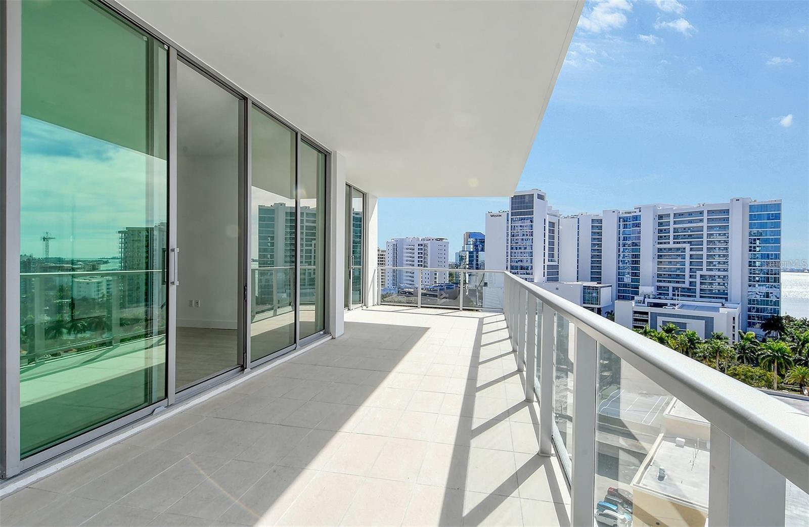 301 QUAY COMMONS #1011, SARASOTA, FL, 34236