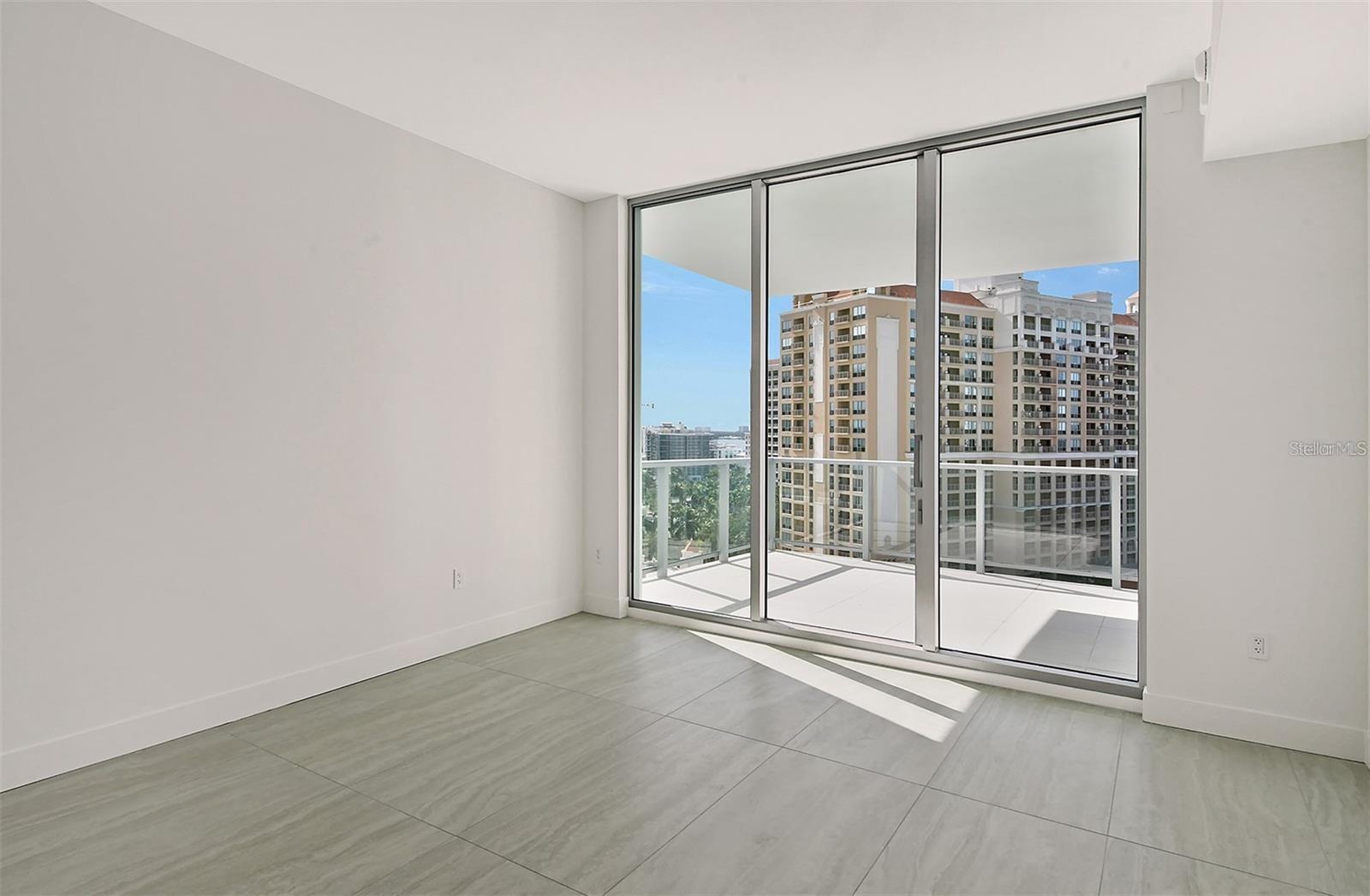 301 QUAY COMMONS #1011, SARASOTA, FL, 34236