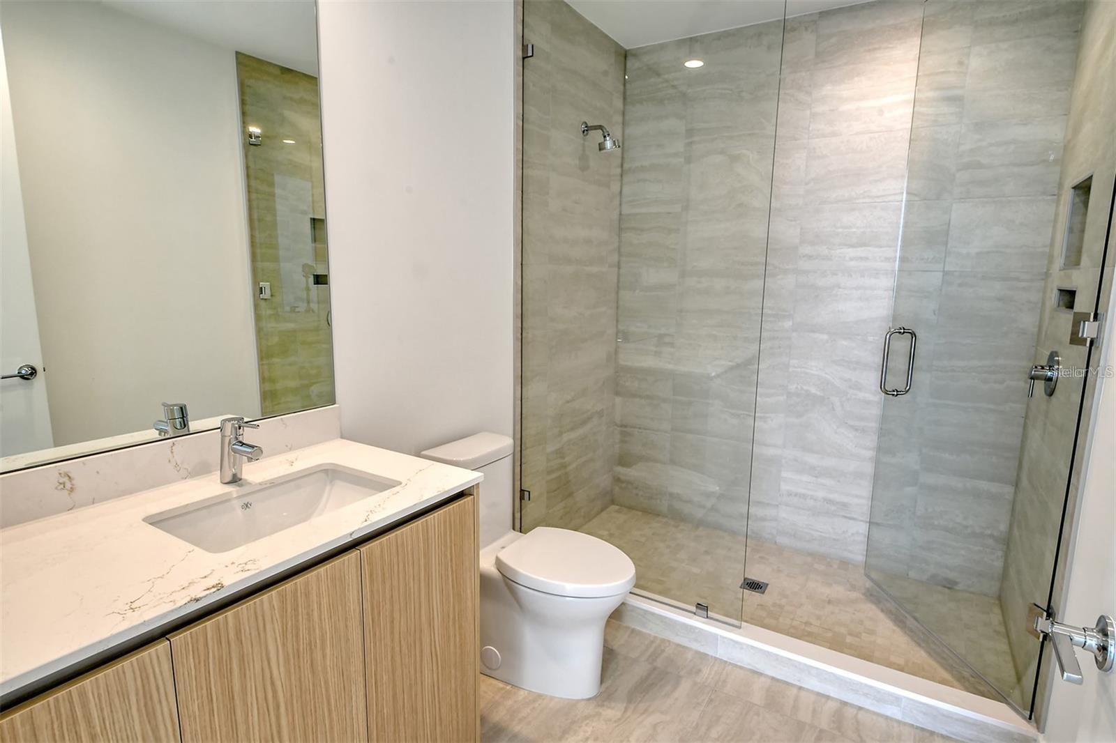 301 QUAY COMMONS #1011, SARASOTA, FL, 34236