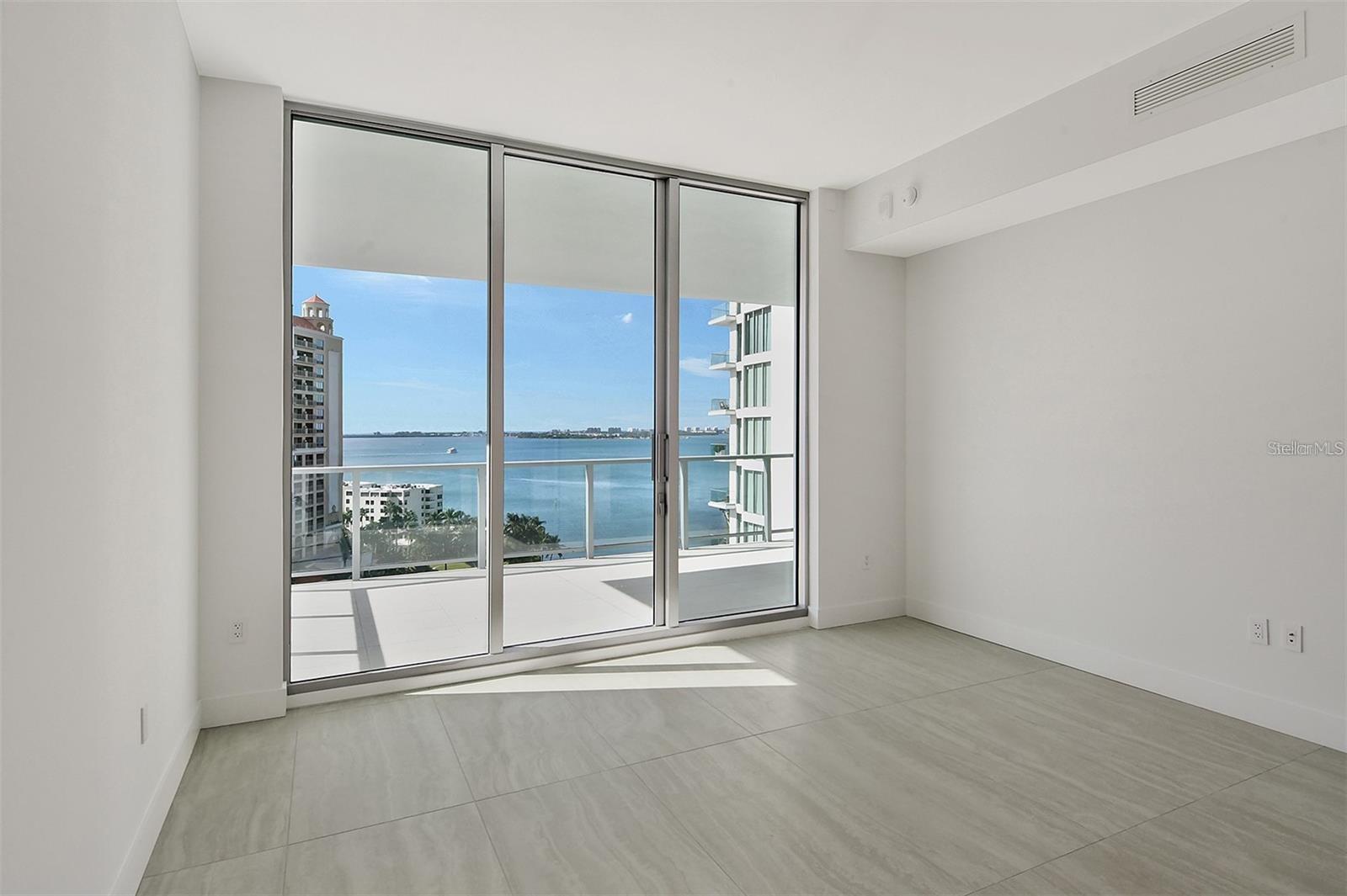 301 QUAY COMMONS #1011, SARASOTA, FL, 34236