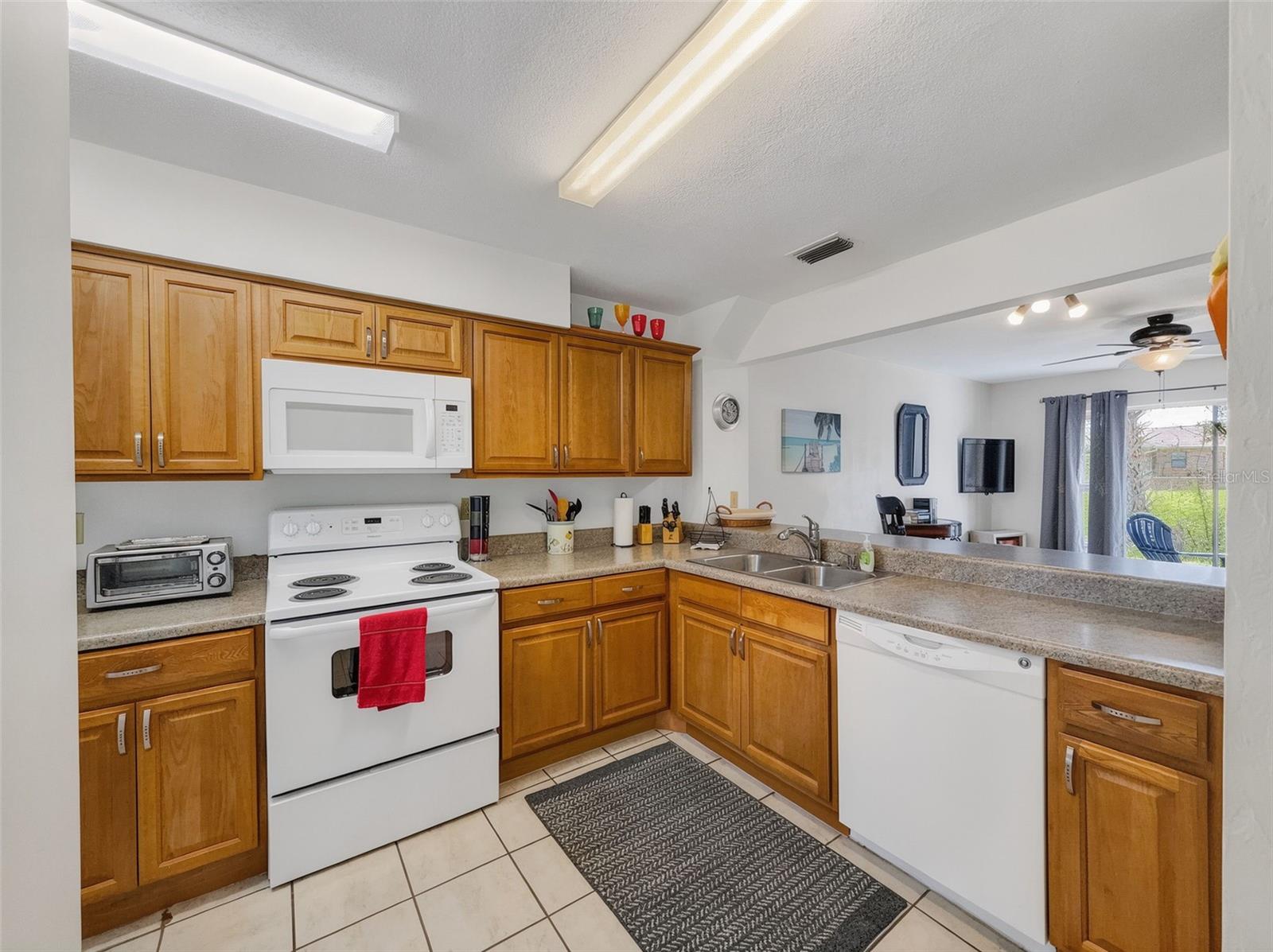 175 YORKTOWNE DR #UT11, DAYTONA BEACH, FL, 32119