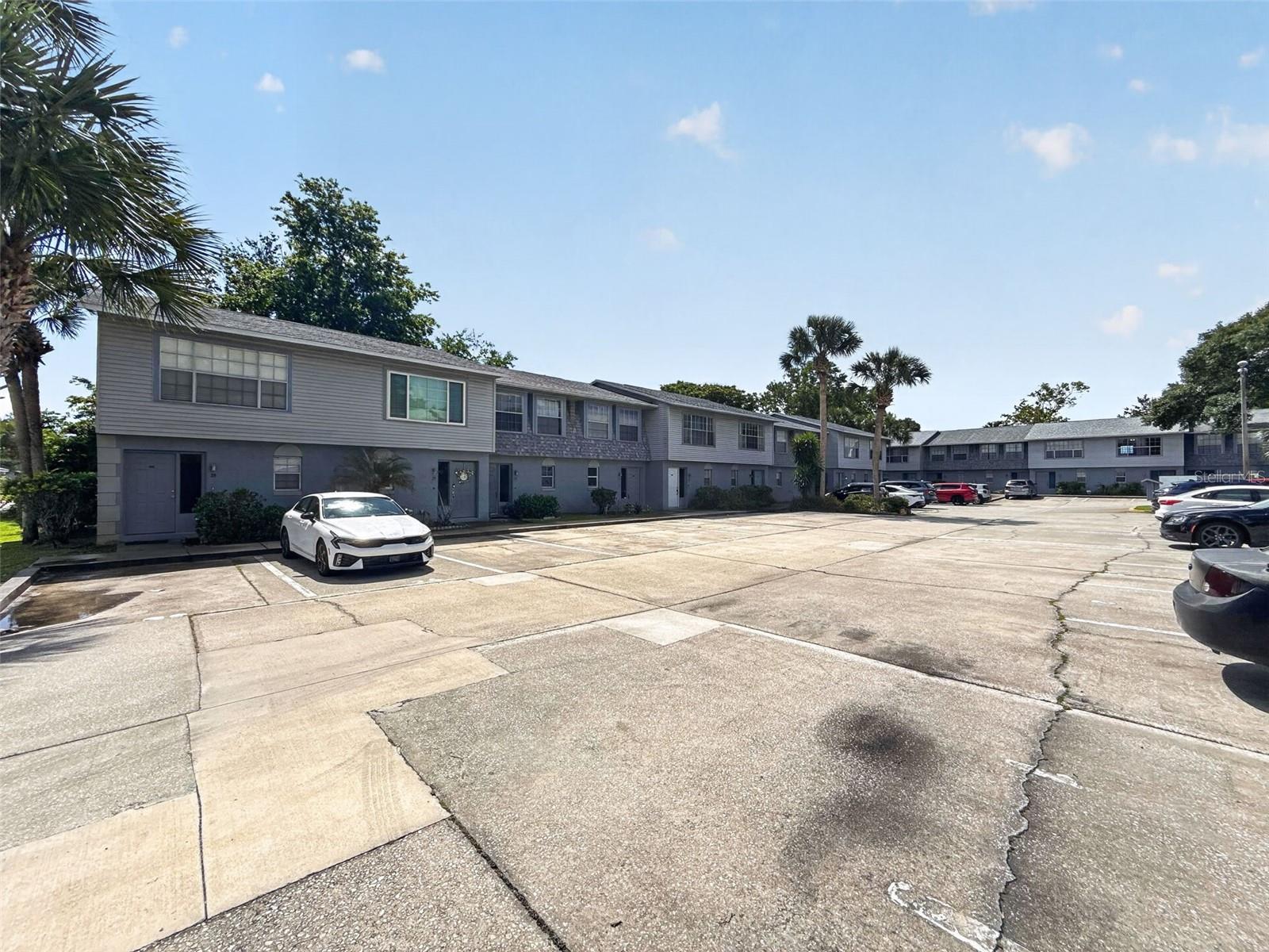 175 YORKTOWNE DR #UT11, DAYTONA BEACH, FL, 32119
