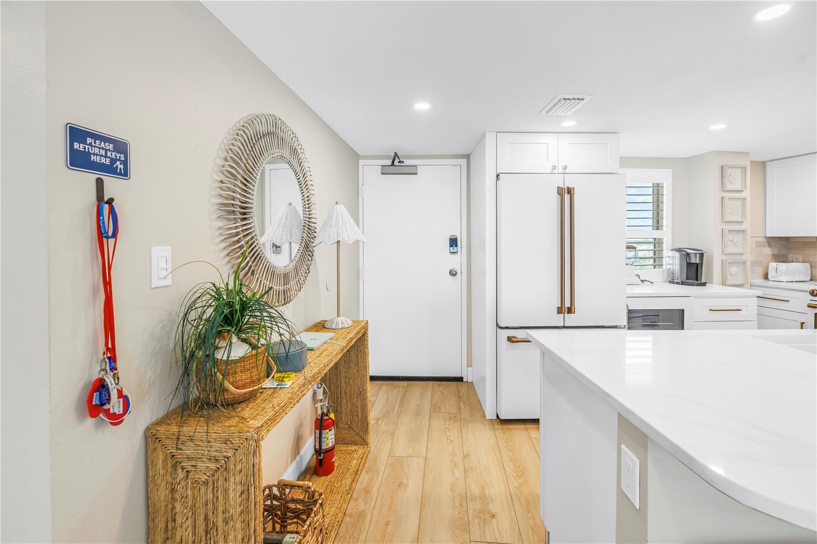 6300 MIDNIGHT PASS RD #702, SARASOTA, FL, 34242