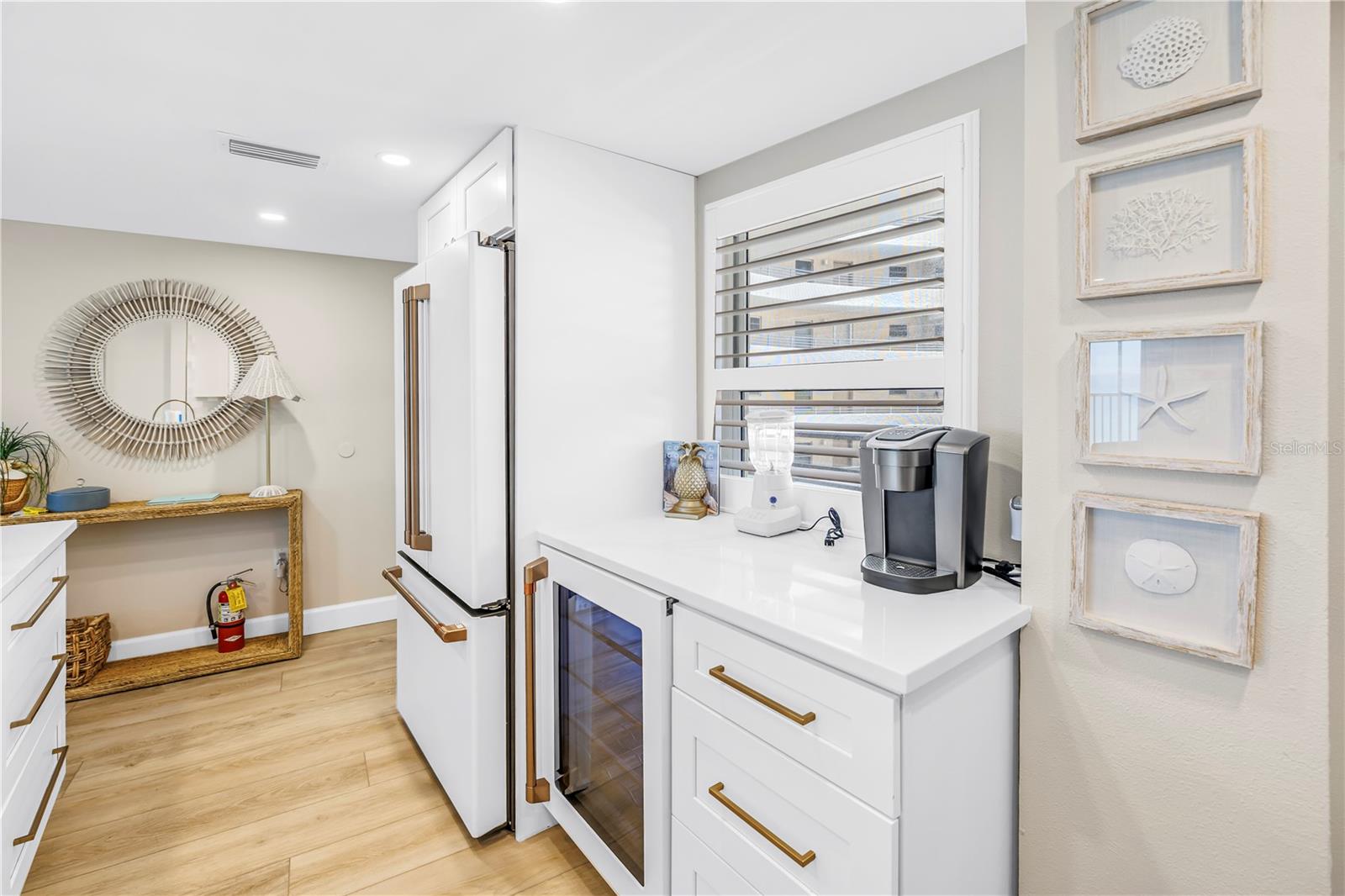 6300 MIDNIGHT PASS RD #702, SARASOTA, FL, 34242