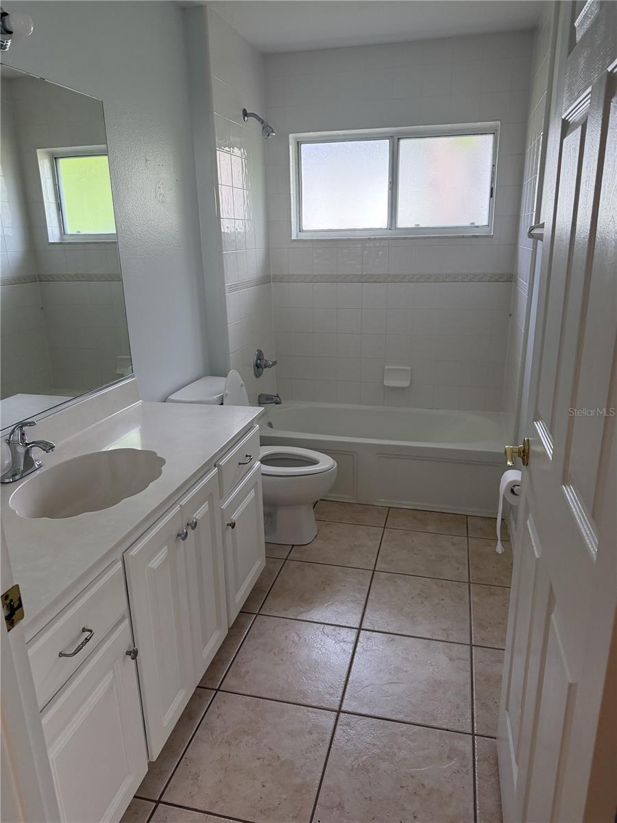 11 WHITE OAK LN, PALM COAST, FL, 32164
