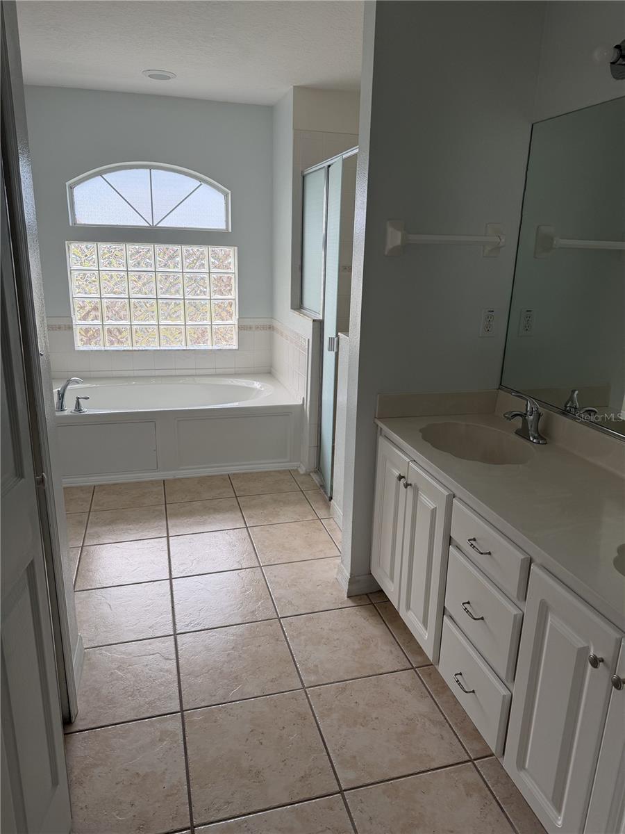 11 WHITE OAK LN, PALM COAST, FL, 32164