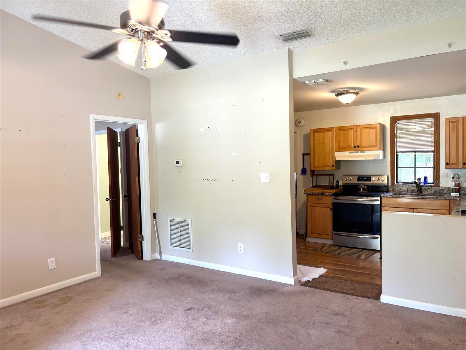 333 RIVIERA DR, CRESCENT CITY, FL, 32112