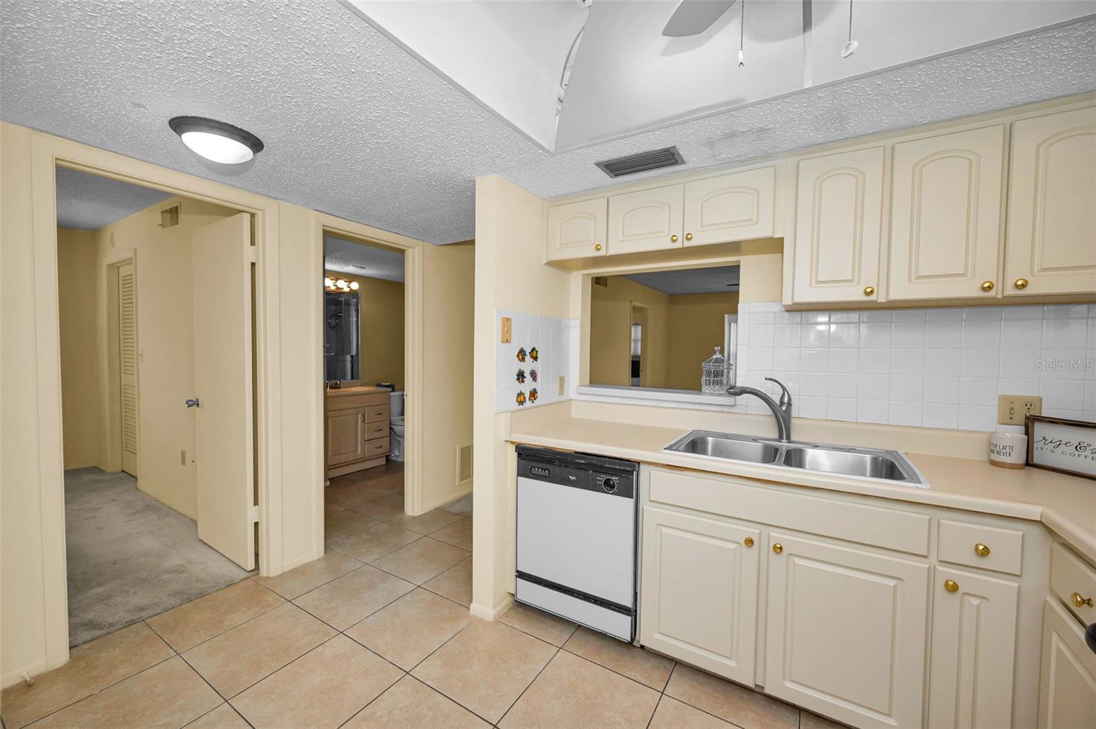 936 VIRGINIA ST #201, DUNEDIN, FL, 34698