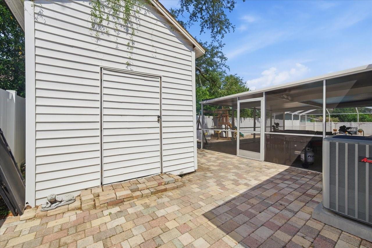 9718 N OREGON AVE, TAMPA, FL, 33612