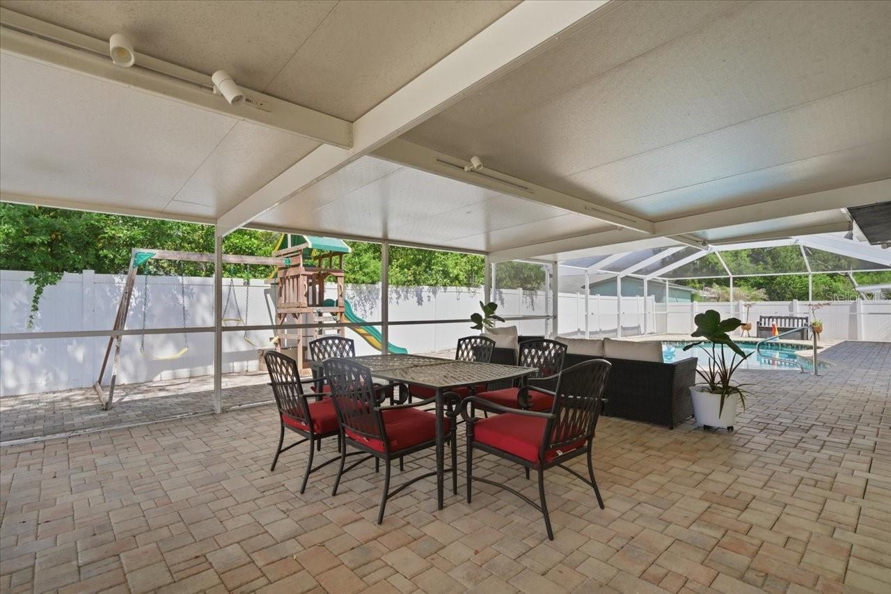 9718 N OREGON AVE, TAMPA, FL, 33612