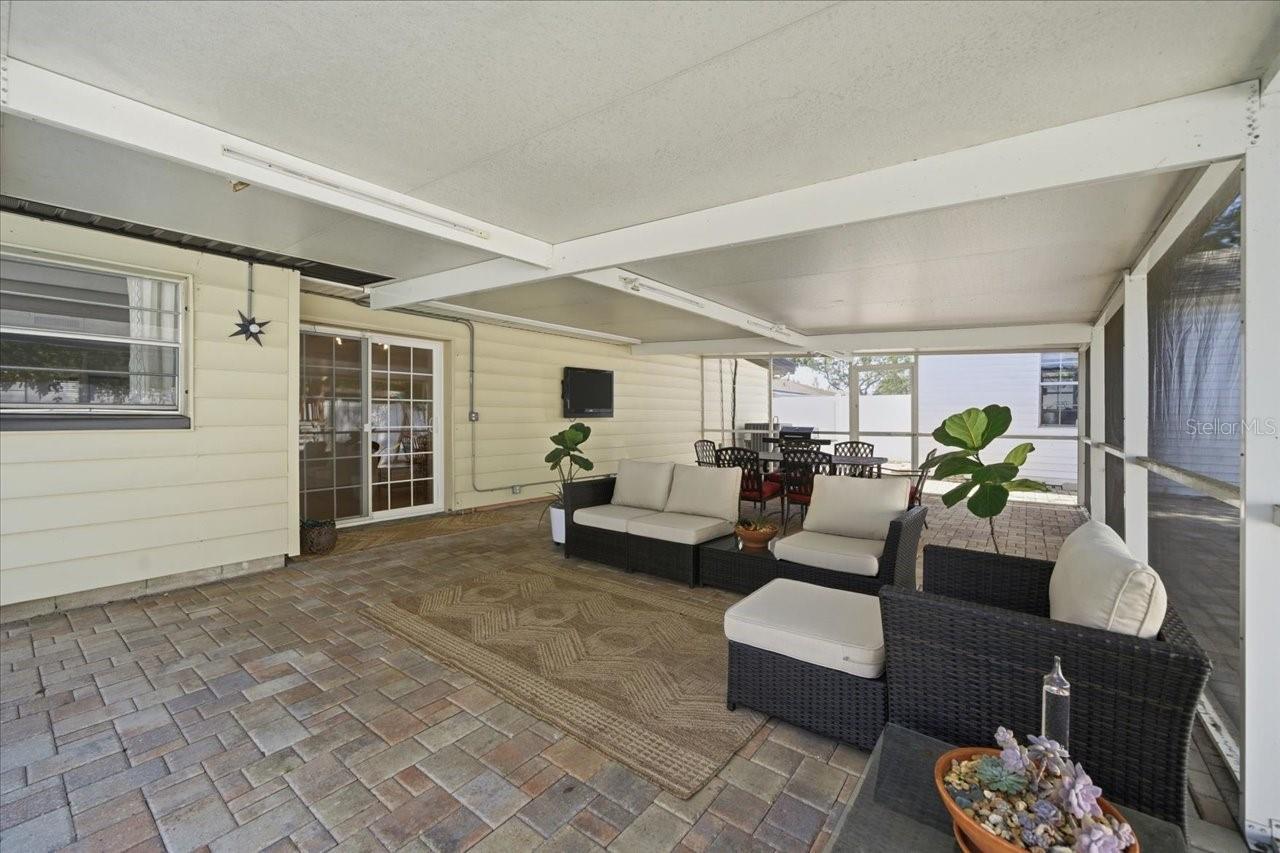 9718 N OREGON AVE, TAMPA, FL, 33612