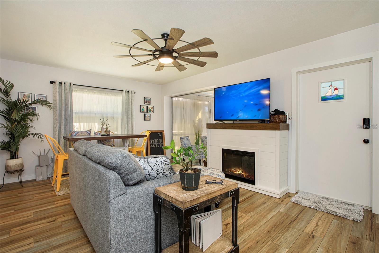 10215 MANATEE AVE W #7, BRADENTON, FL, 34209