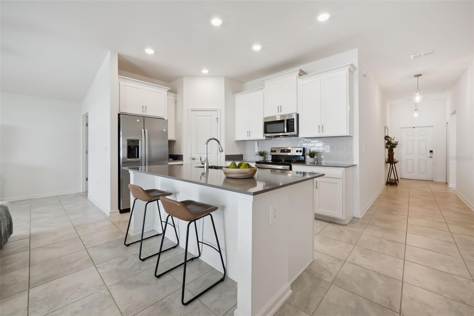 893 LAUREL VIEW WAY, GROVELAND, FL, 34736