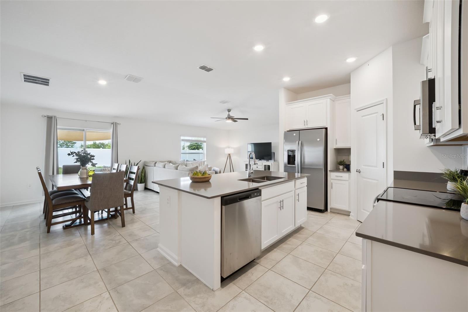 893 LAUREL VIEW WAY, GROVELAND, FL, 34736