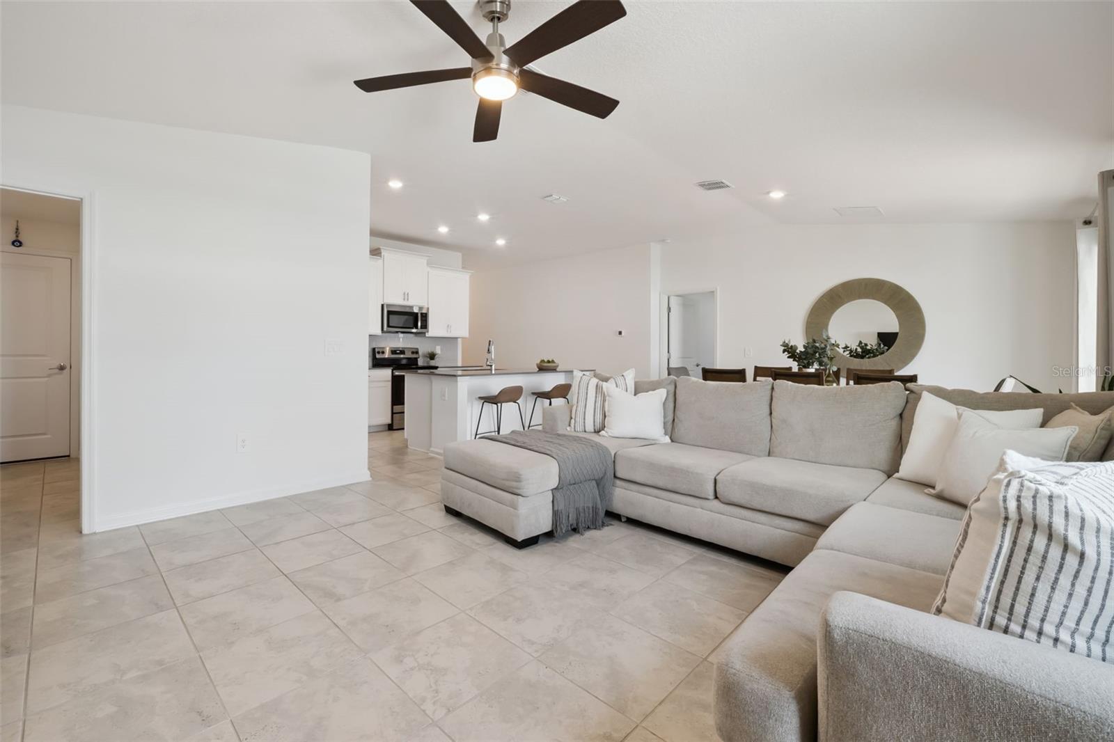 893 LAUREL VIEW WAY, GROVELAND, FL, 34736
