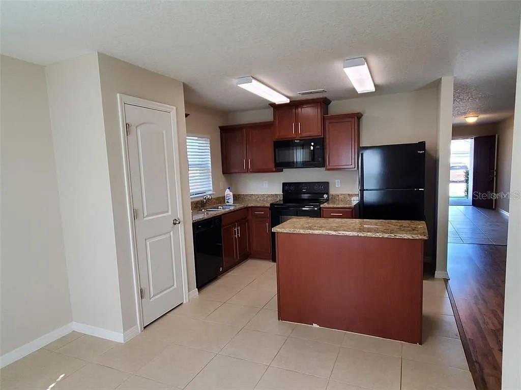 4567 BARBUDA DR, TAVARES, FL, 32778