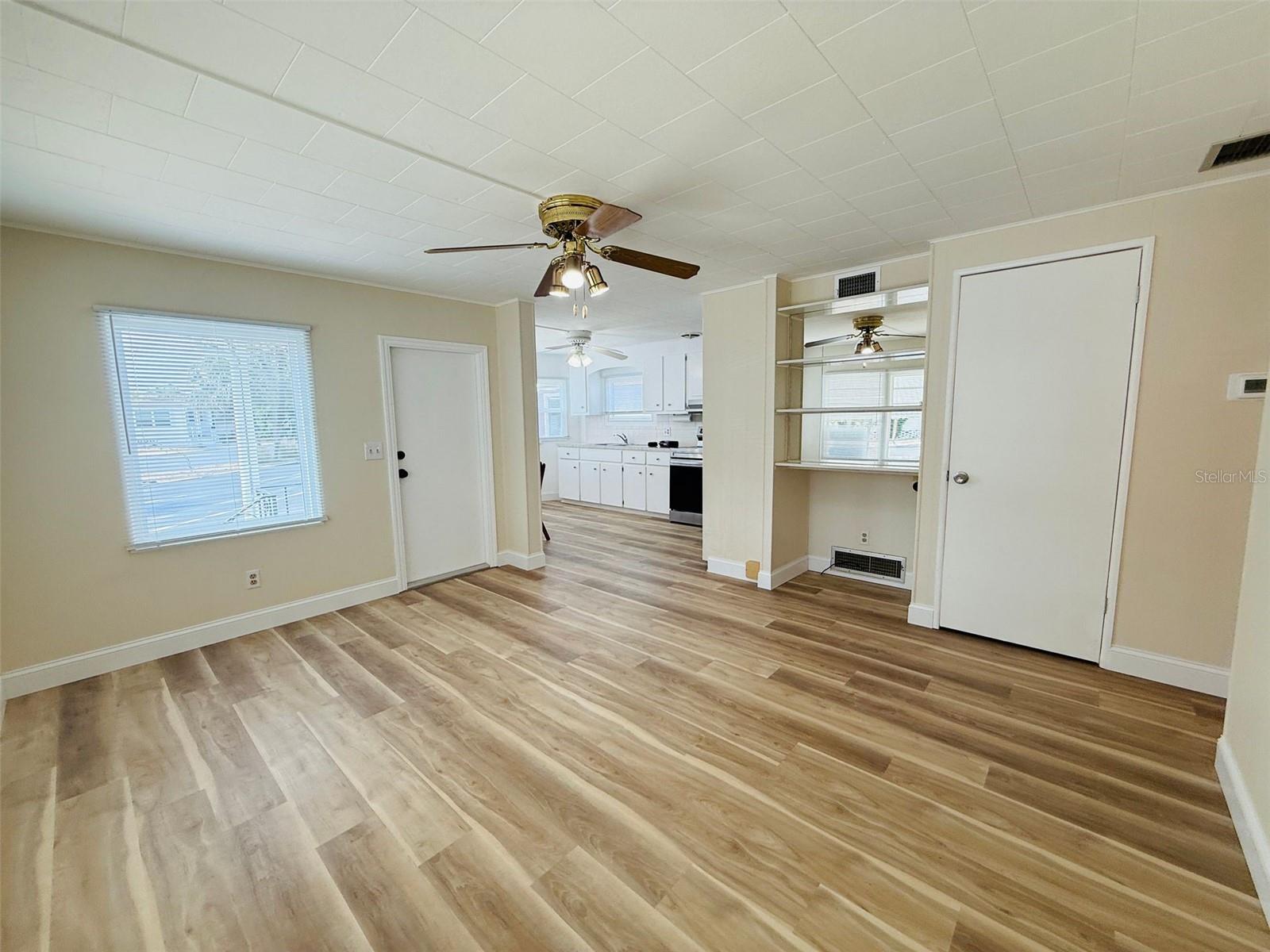 4851 W GANDY BLVD #B7L13, TAMPA, FL, 33611