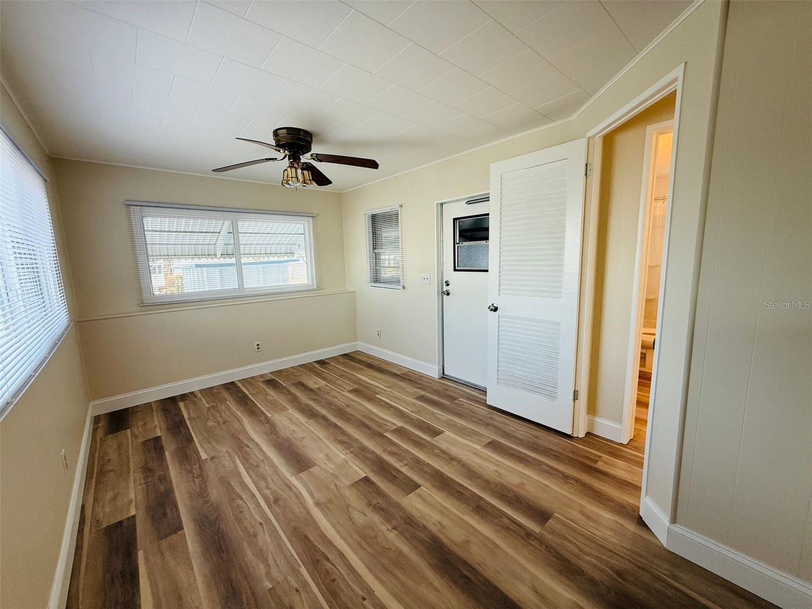 4851 W GANDY BLVD #B7L13, TAMPA, FL, 33611