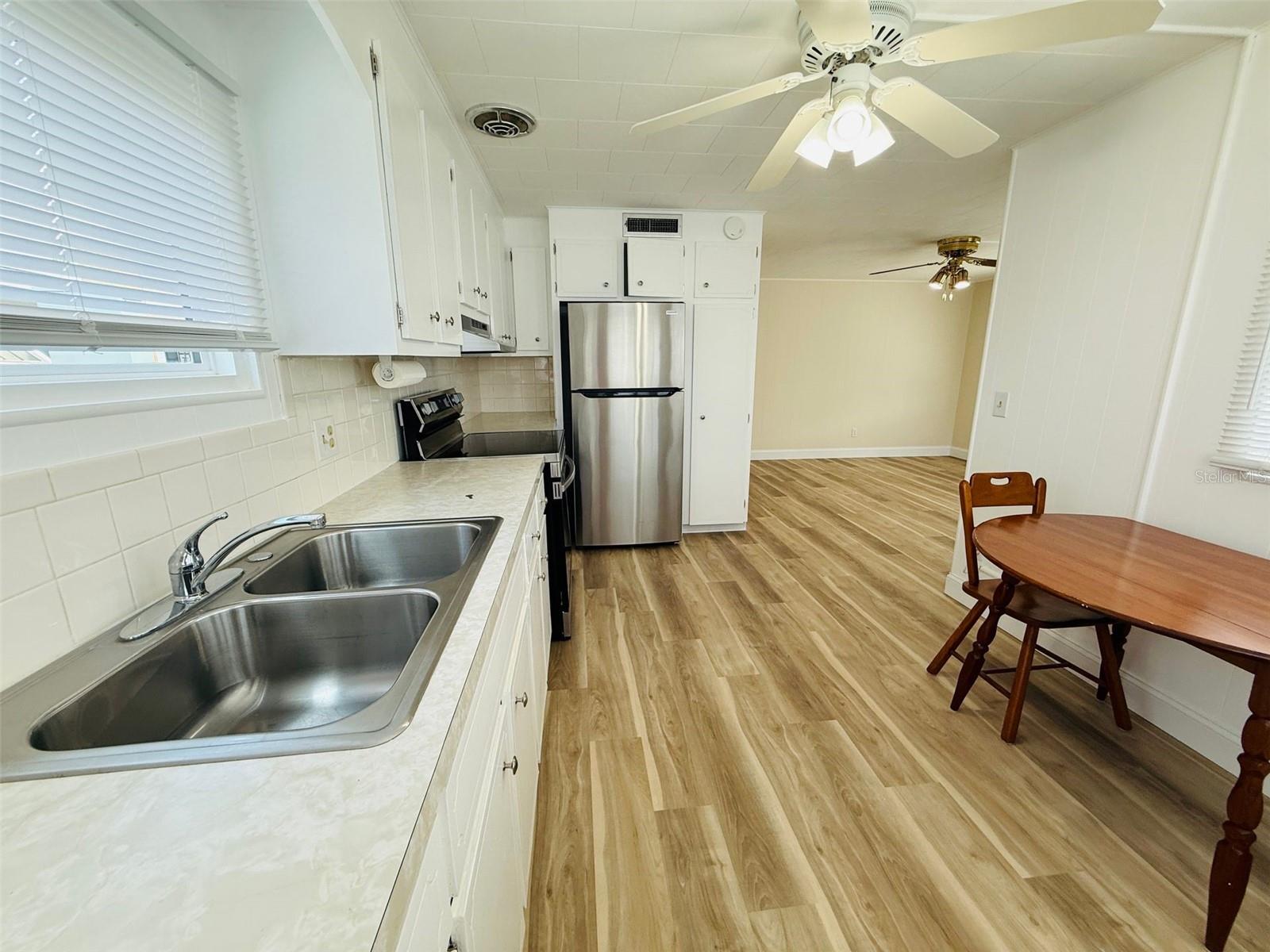 4851 W GANDY BLVD #B7L13, TAMPA, FL, 33611