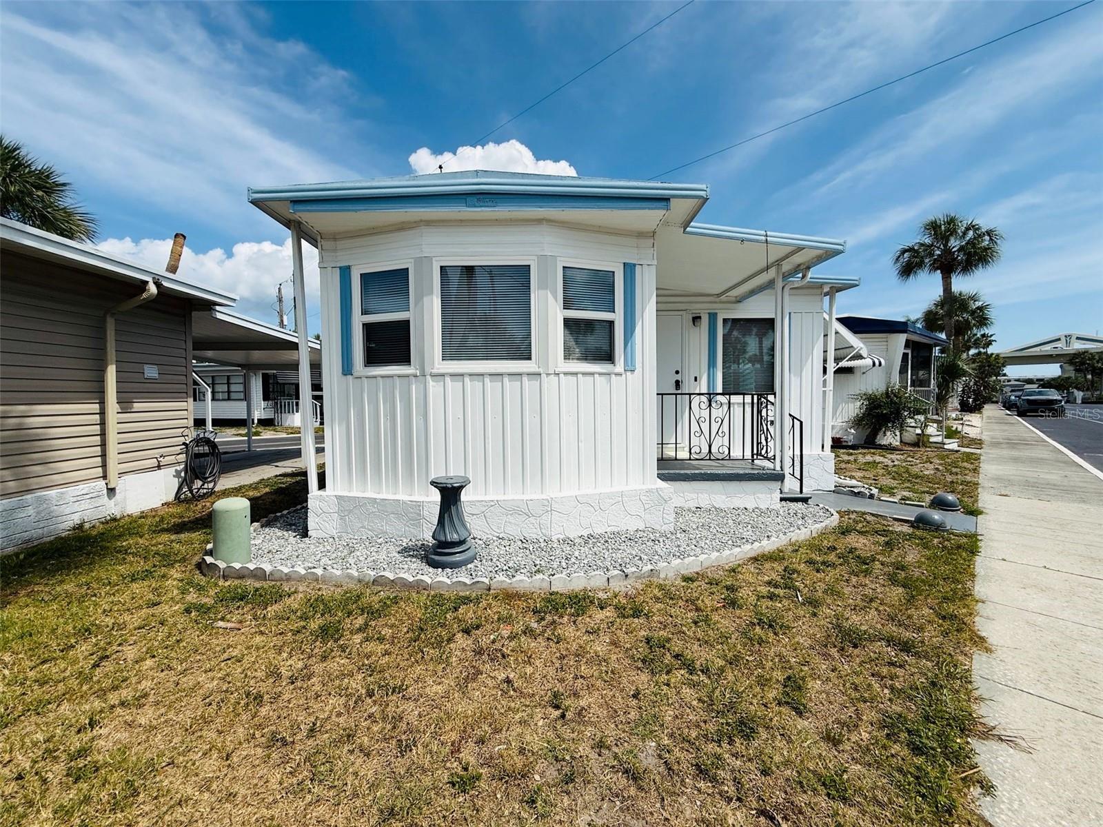4851 W GANDY BLVD #B7L13, TAMPA, FL, 33611