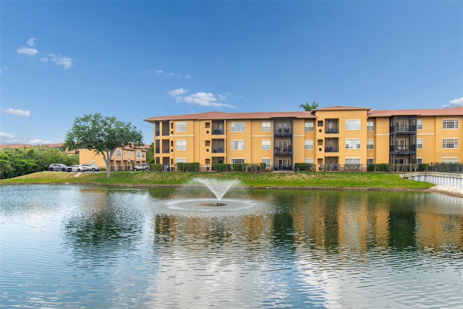 4304 BAYSIDE VILLAGE DR #204, TAMPA, FL, 33615
