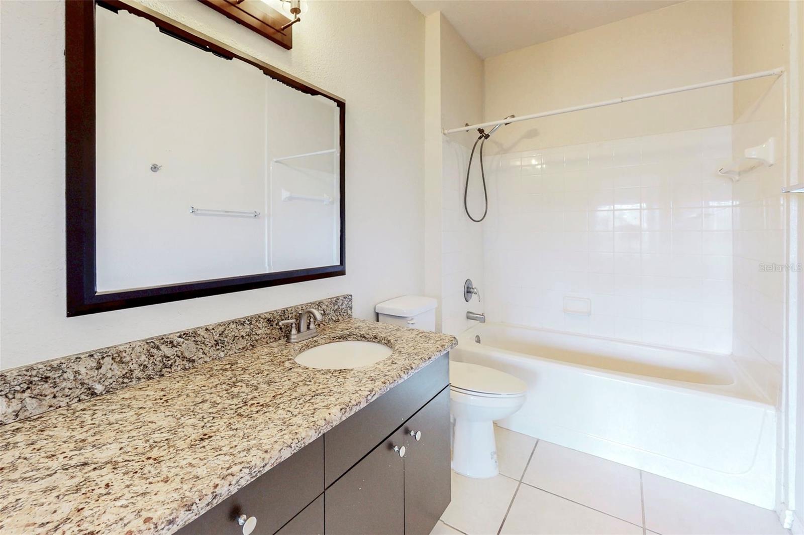 4304 BAYSIDE VILLAGE DR #204, TAMPA, FL, 33615