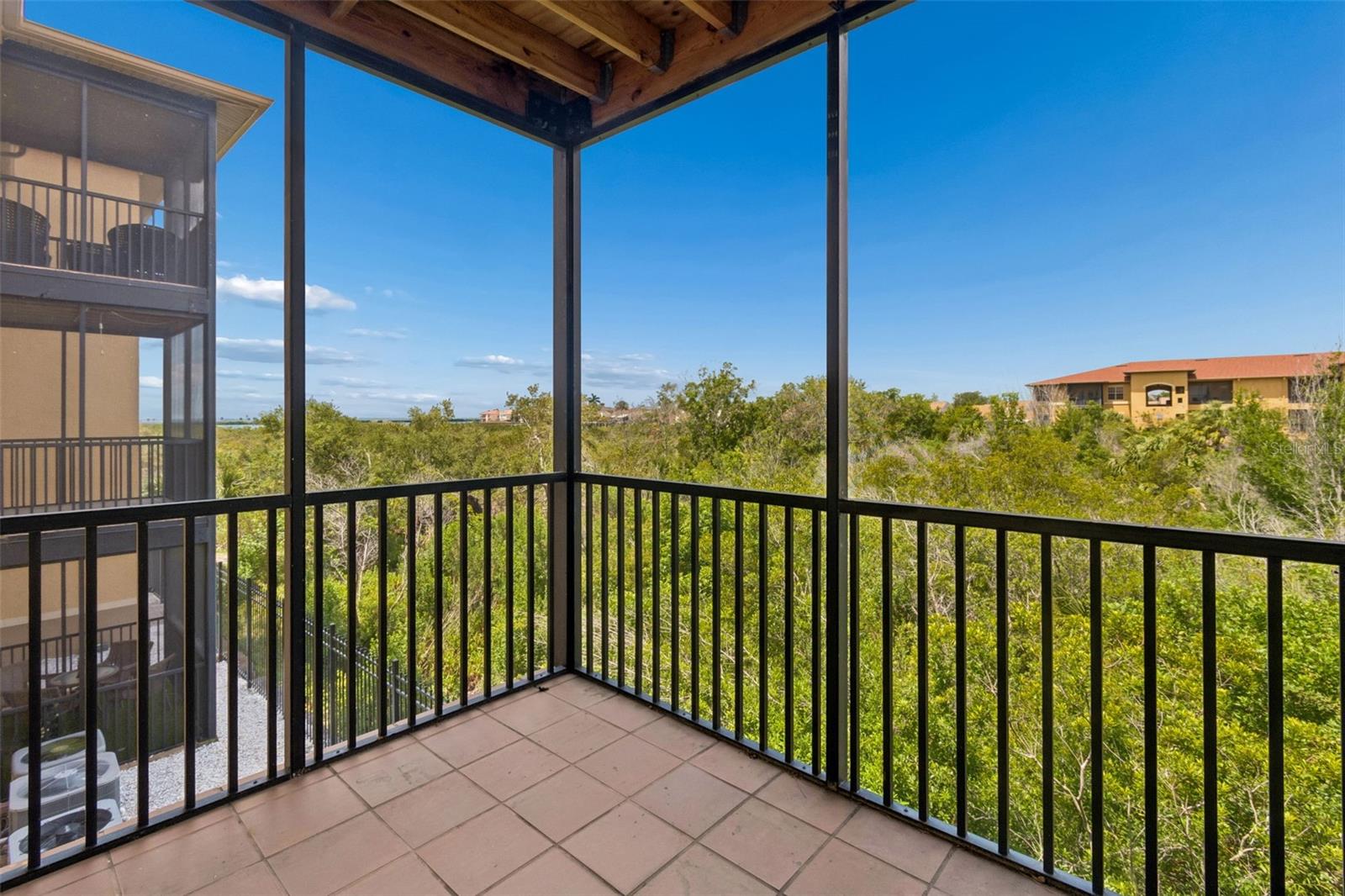 4304 BAYSIDE VILLAGE DR #204, TAMPA, FL, 33615