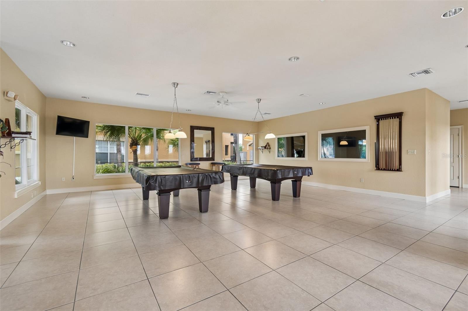 4304 BAYSIDE VILLAGE DR #204, TAMPA, FL, 33615