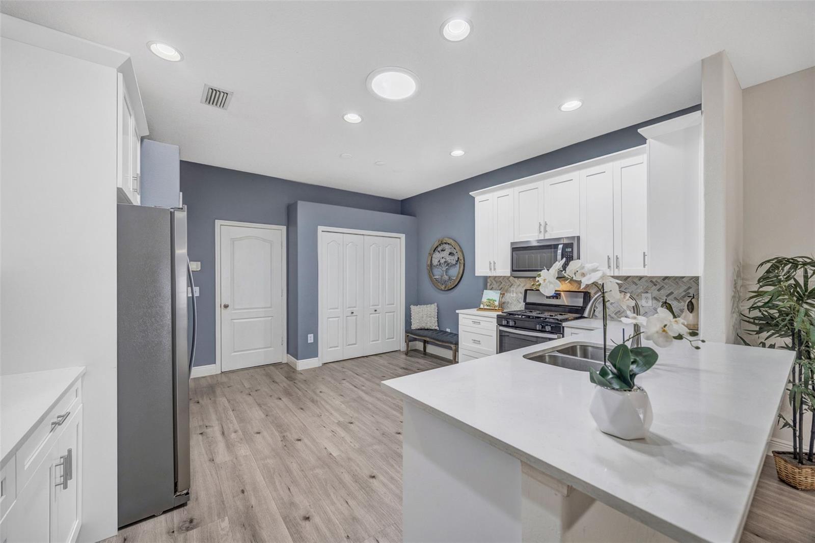 31814 LARKENHEATH DR, WESLEY CHAPEL, FL, 33543