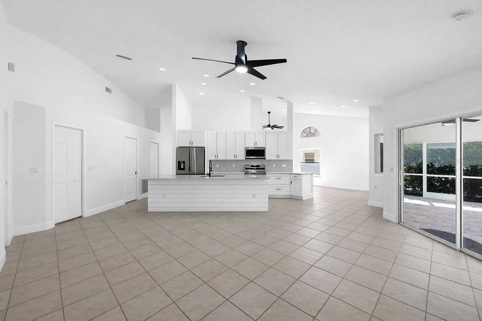 6409 STONE RIVER RD, BRADENTON, FL, 34203