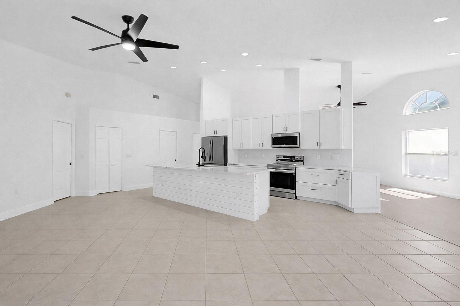 6409 STONE RIVER RD, BRADENTON, FL, 34203