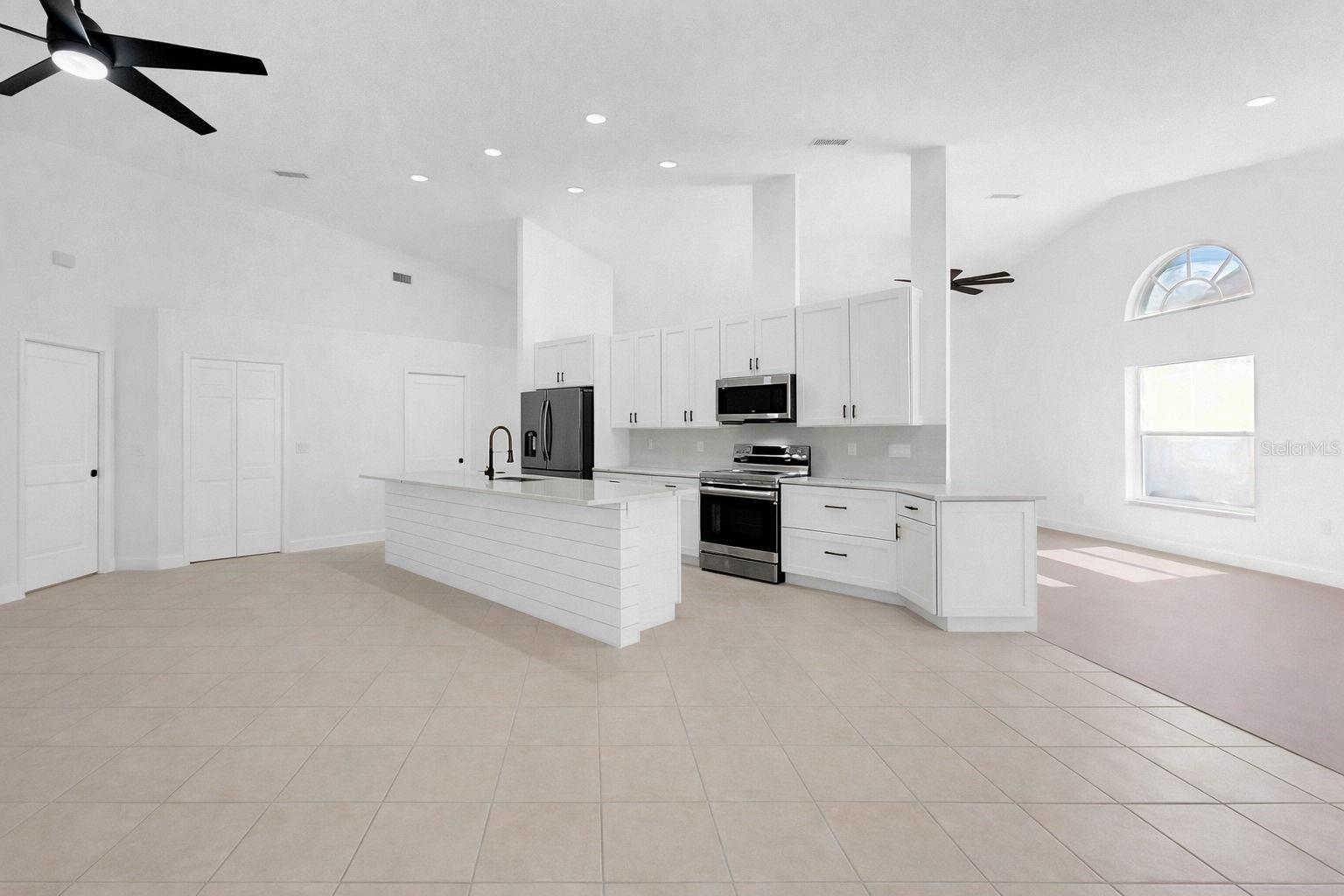 6409 STONE RIVER RD, BRADENTON, FL, 34203