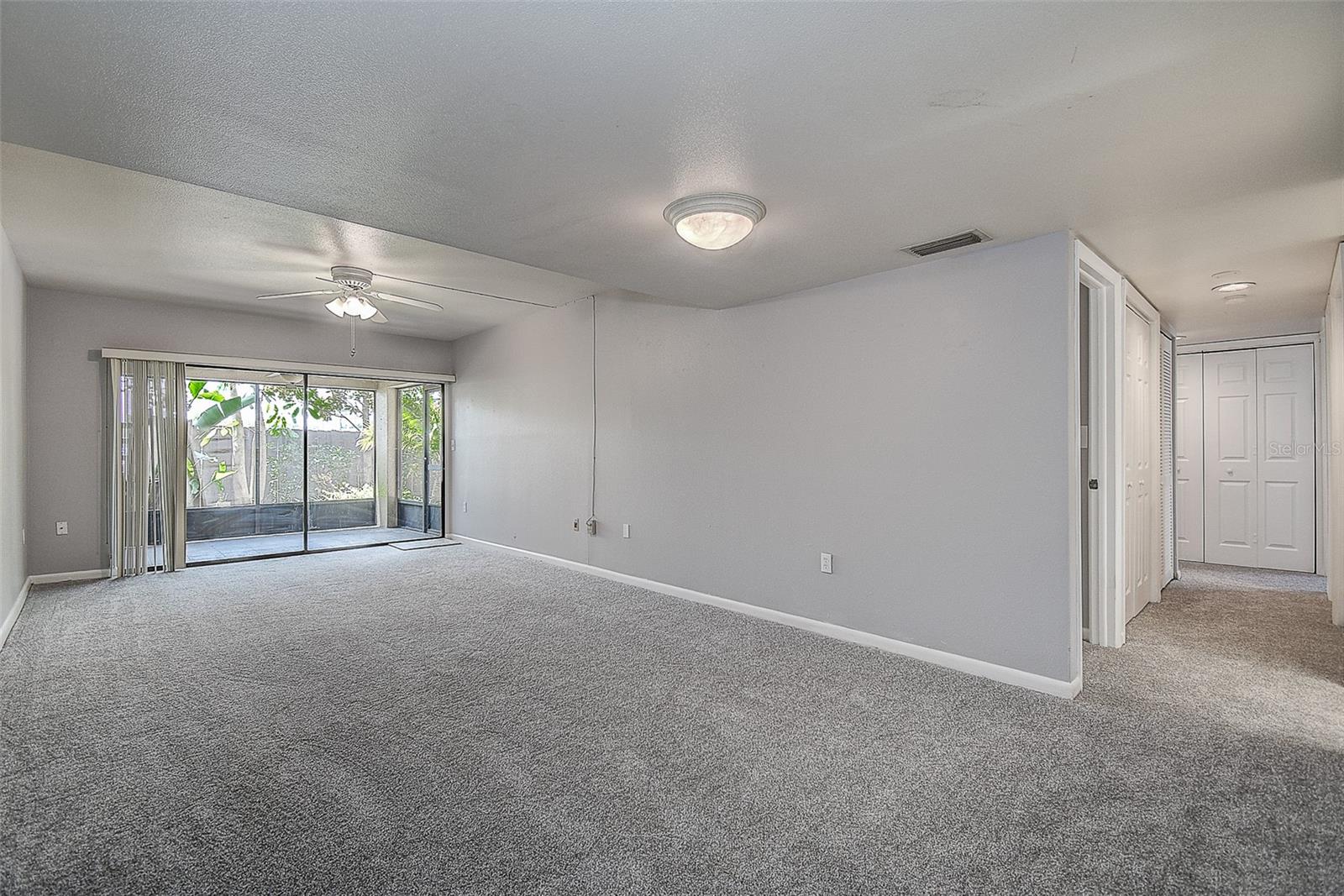 860 S VILLAGE DR N #106, ST PETERSBURG, FL, 33716