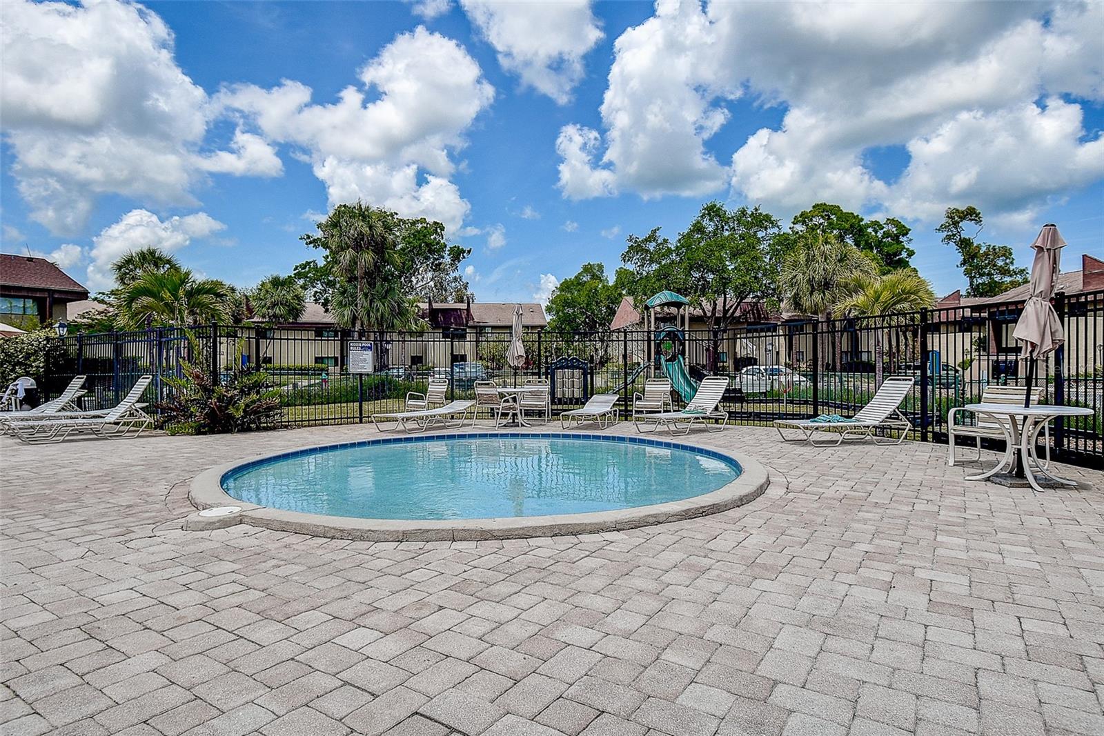 860 S VILLAGE DR N #106, ST PETERSBURG, FL, 33716