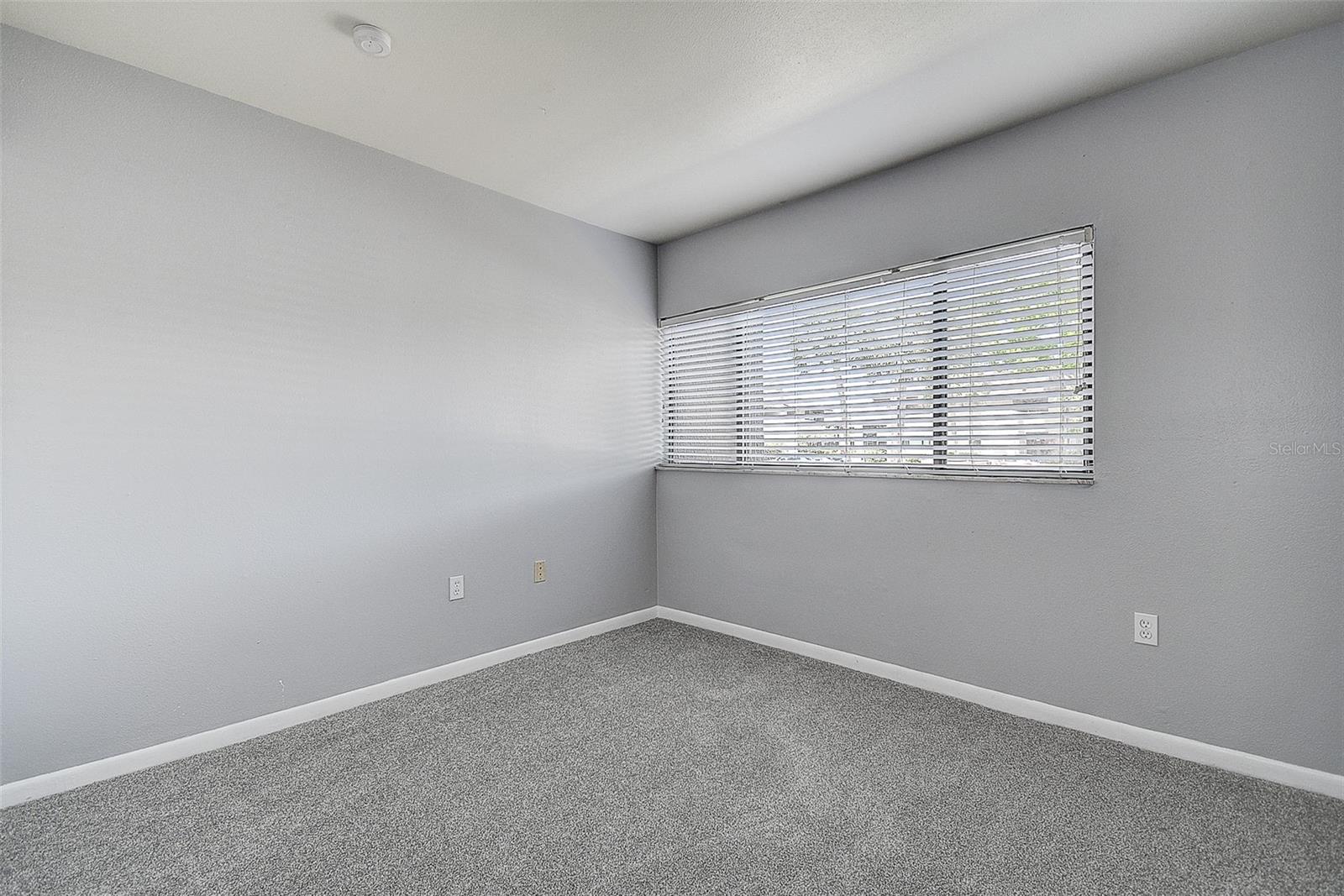 860 S VILLAGE DR N #106, ST PETERSBURG, FL, 33716