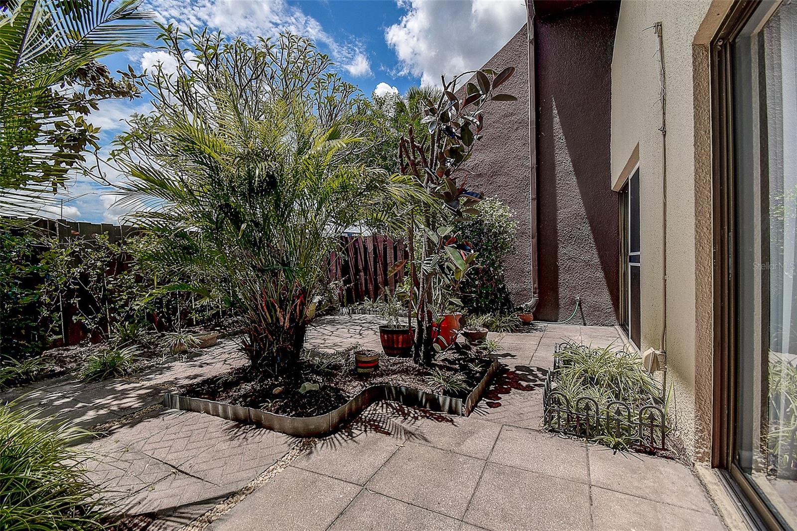 860 S VILLAGE DR N #106, ST PETERSBURG, FL, 33716