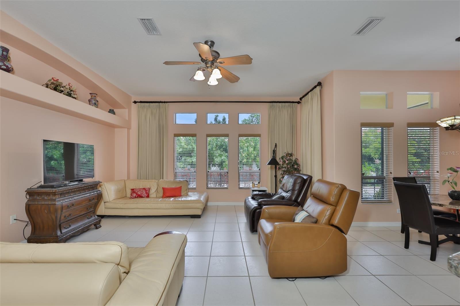 3822 CARDENAL AVE, SUN CITY CENTER, FL, 33573
