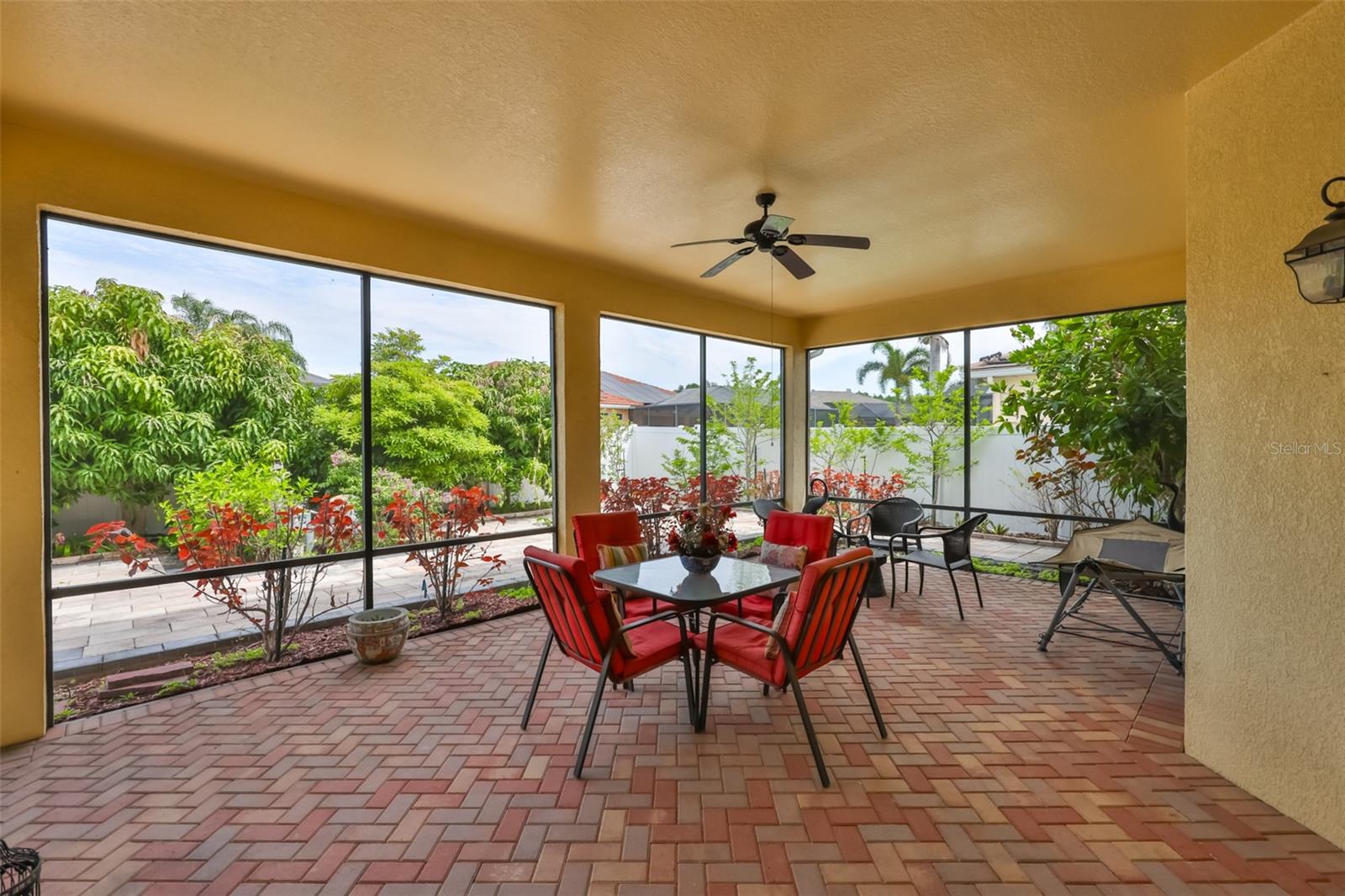 3822 CARDENAL AVE, SUN CITY CENTER, FL, 33573