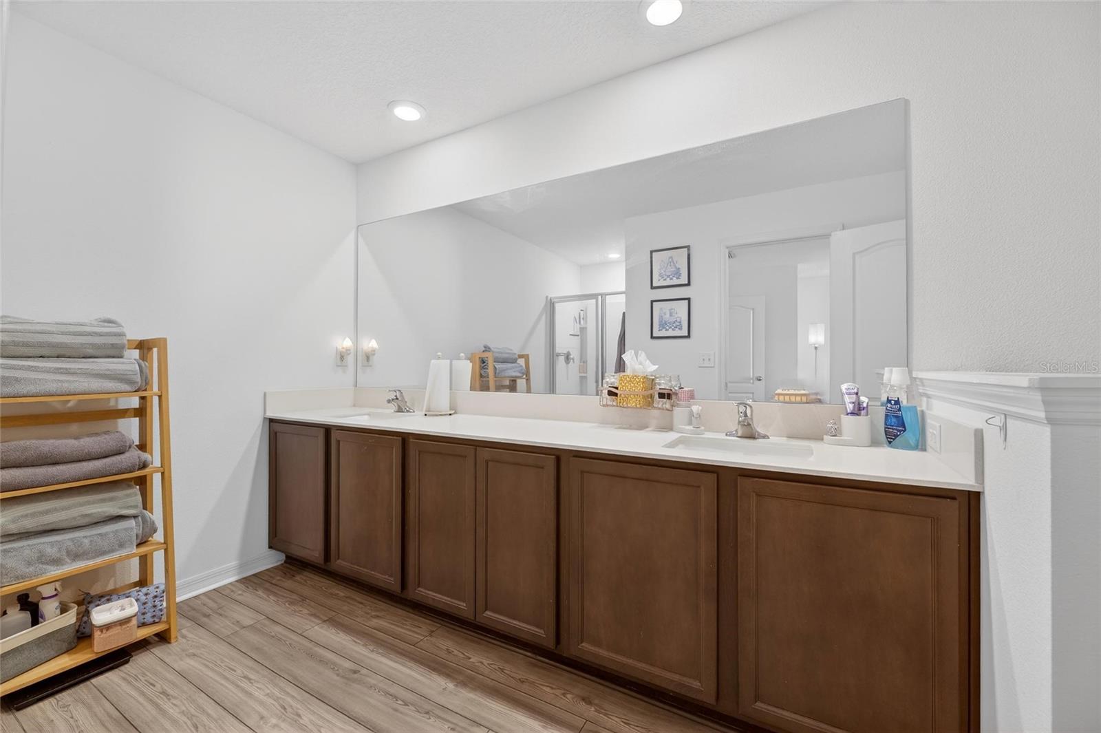 5335 NEW FRIENDSHIP PL, TAMPA, FL, 33619