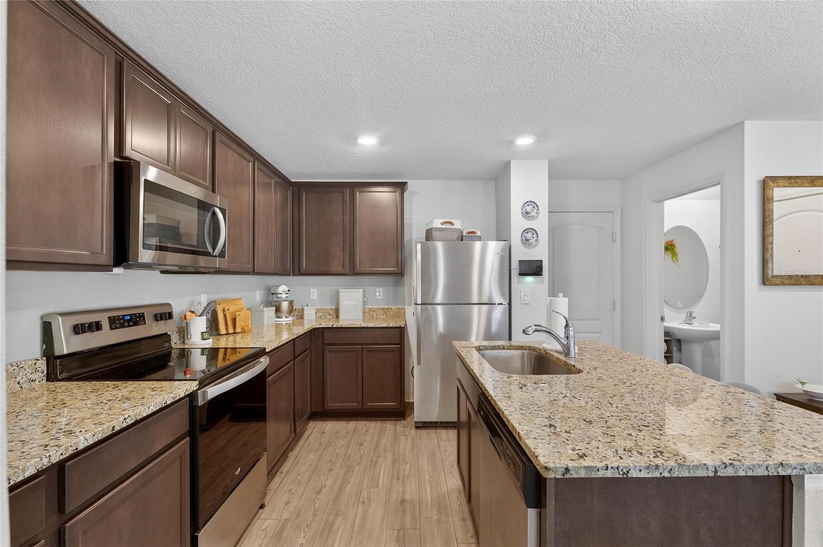 5335 NEW FRIENDSHIP PL, TAMPA, FL, 33619