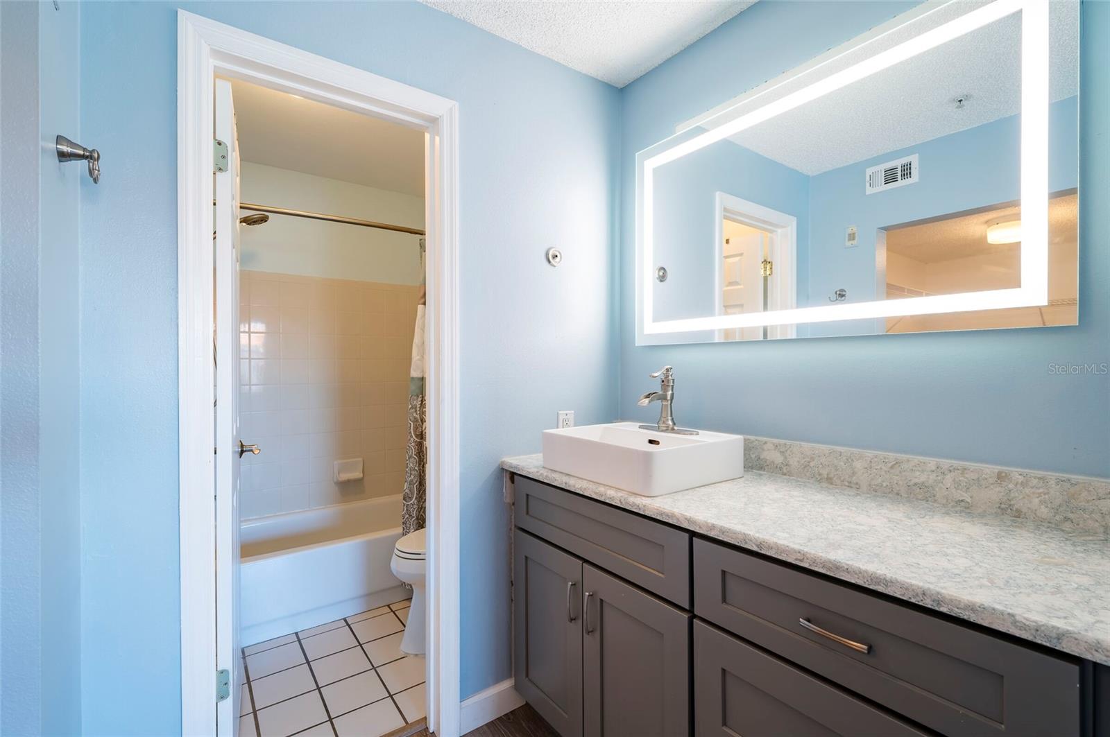 2400 FEATHER SOUND DR #1125, CLEARWATER, FL, 33762