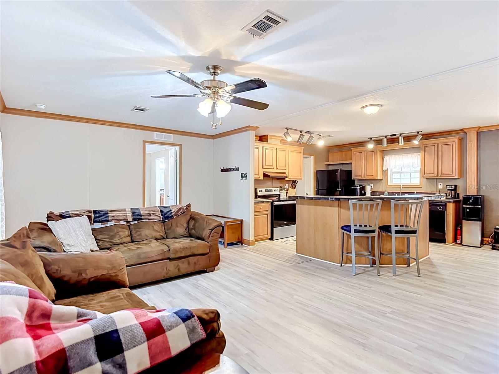 40949 JERRY RD, ZEPHYRHILLS, FL, 33540