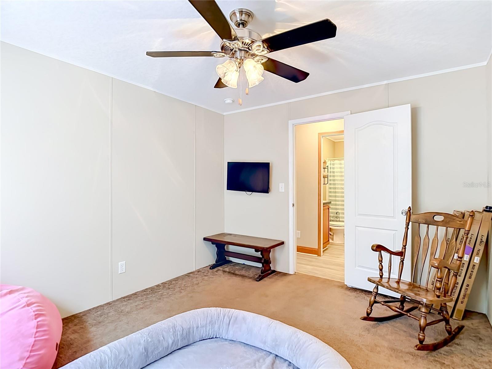 40949 JERRY RD, ZEPHYRHILLS, FL, 33540