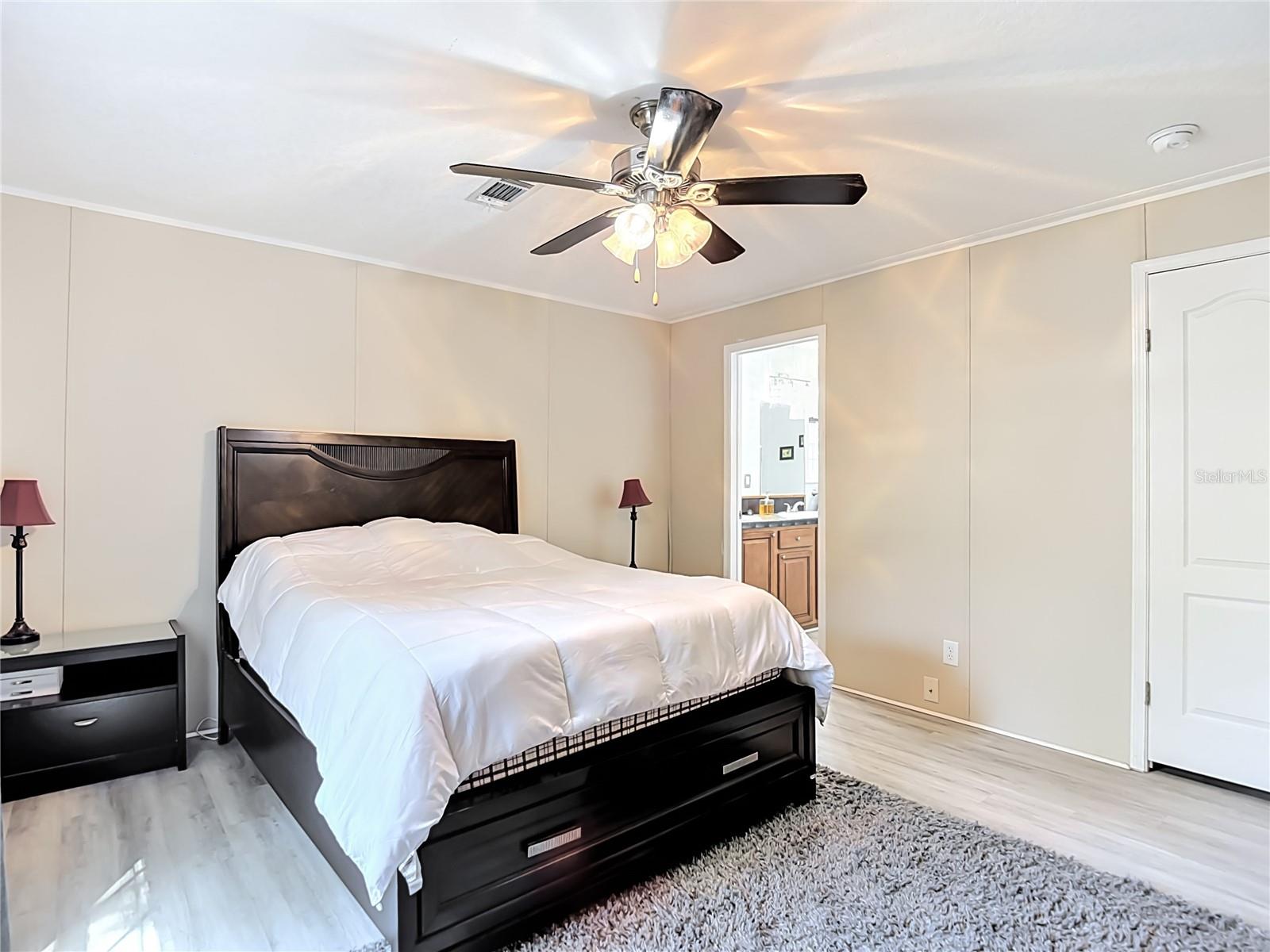 40949 JERRY RD, ZEPHYRHILLS, FL, 33540