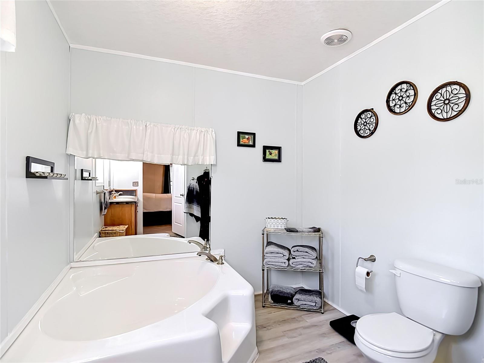 40949 JERRY RD, ZEPHYRHILLS, FL, 33540