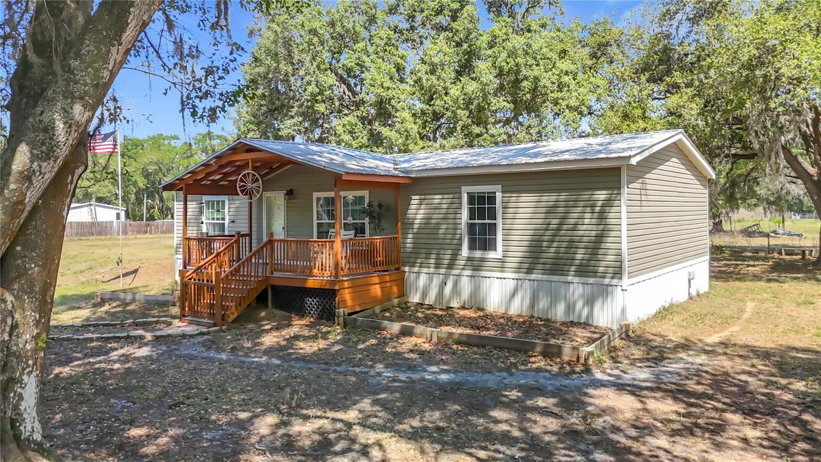 40949 JERRY RD, ZEPHYRHILLS, FL, 33540