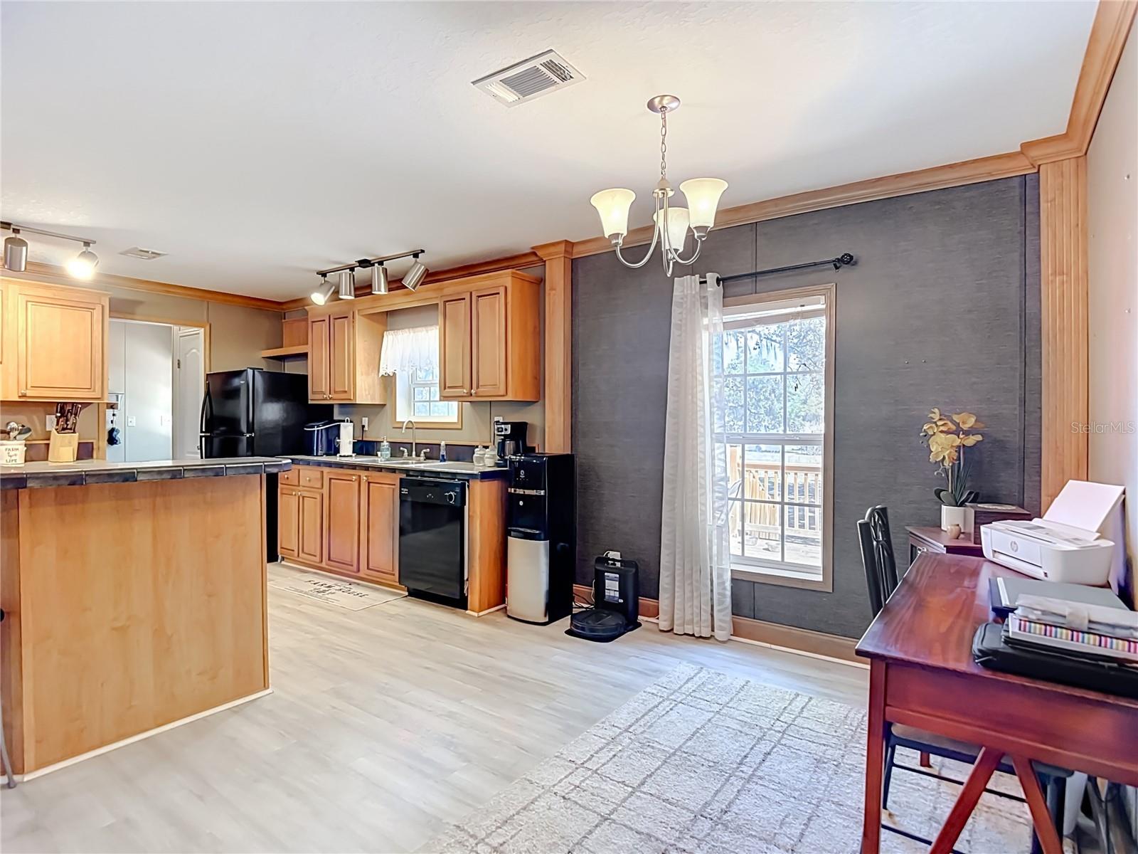 40949 JERRY RD, ZEPHYRHILLS, FL, 33540