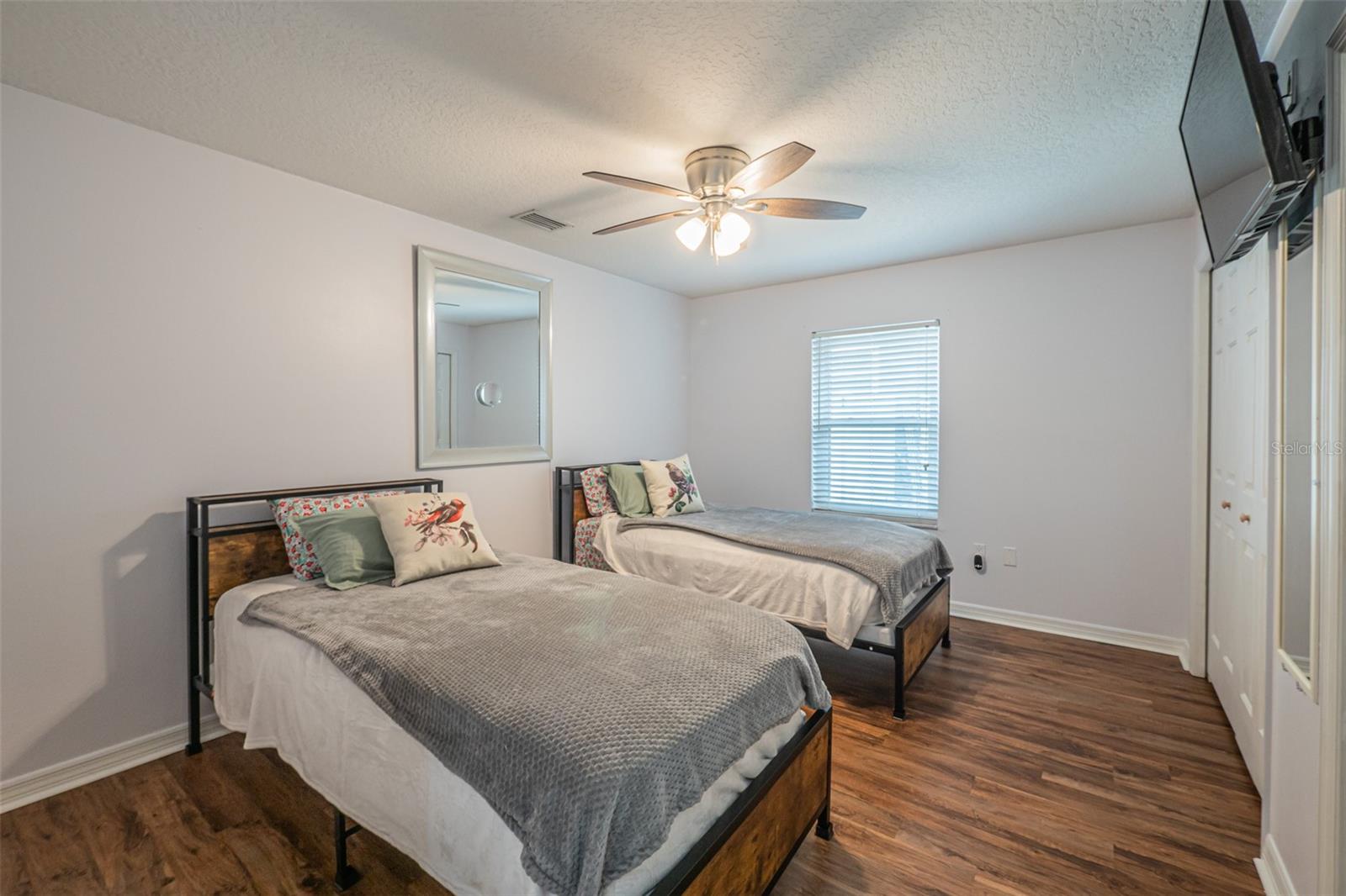 33 GINGER CIR, LEESBURG, FL, 34748