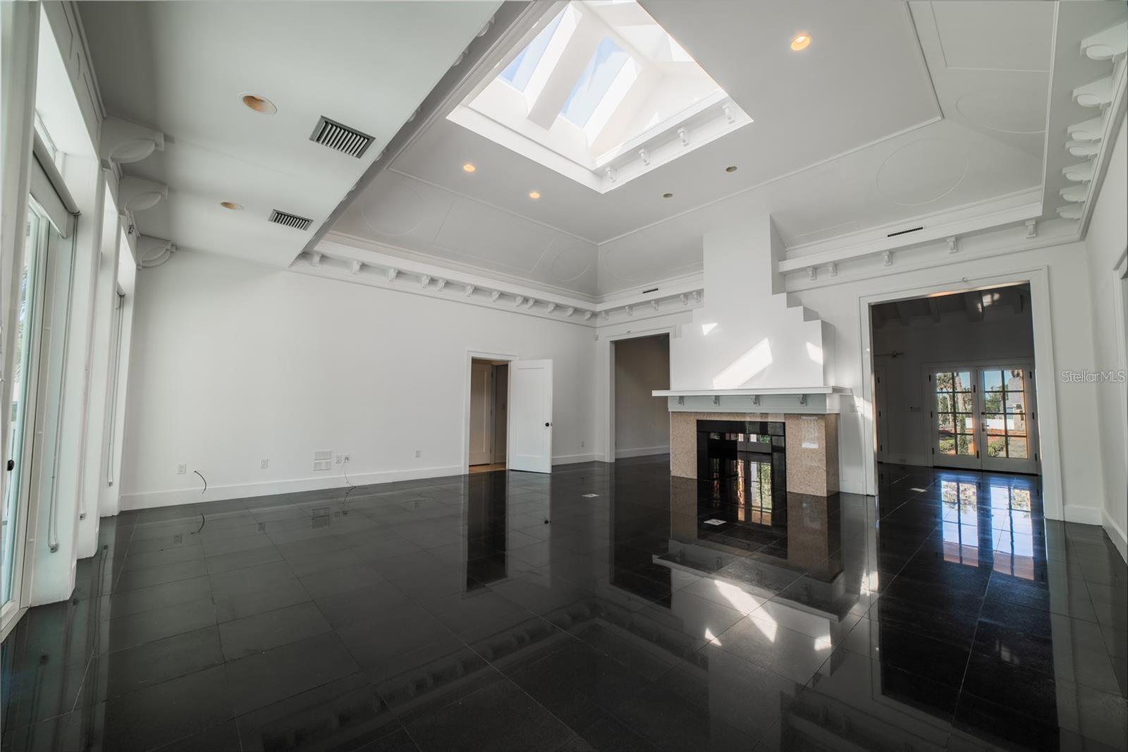533 S CENTER ST, EUSTIS, FL, 32726