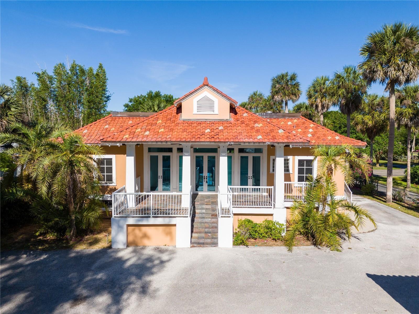 533 S CENTER ST, EUSTIS, FL, 32726